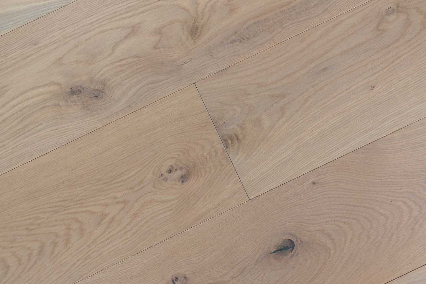 Harcourt White Oak